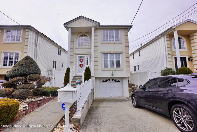 126 Tyrell St, Staten Island