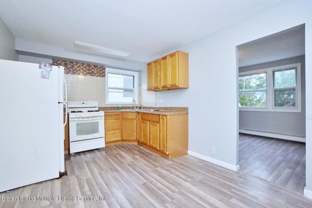 26-26a Robin Rd, Staten Island